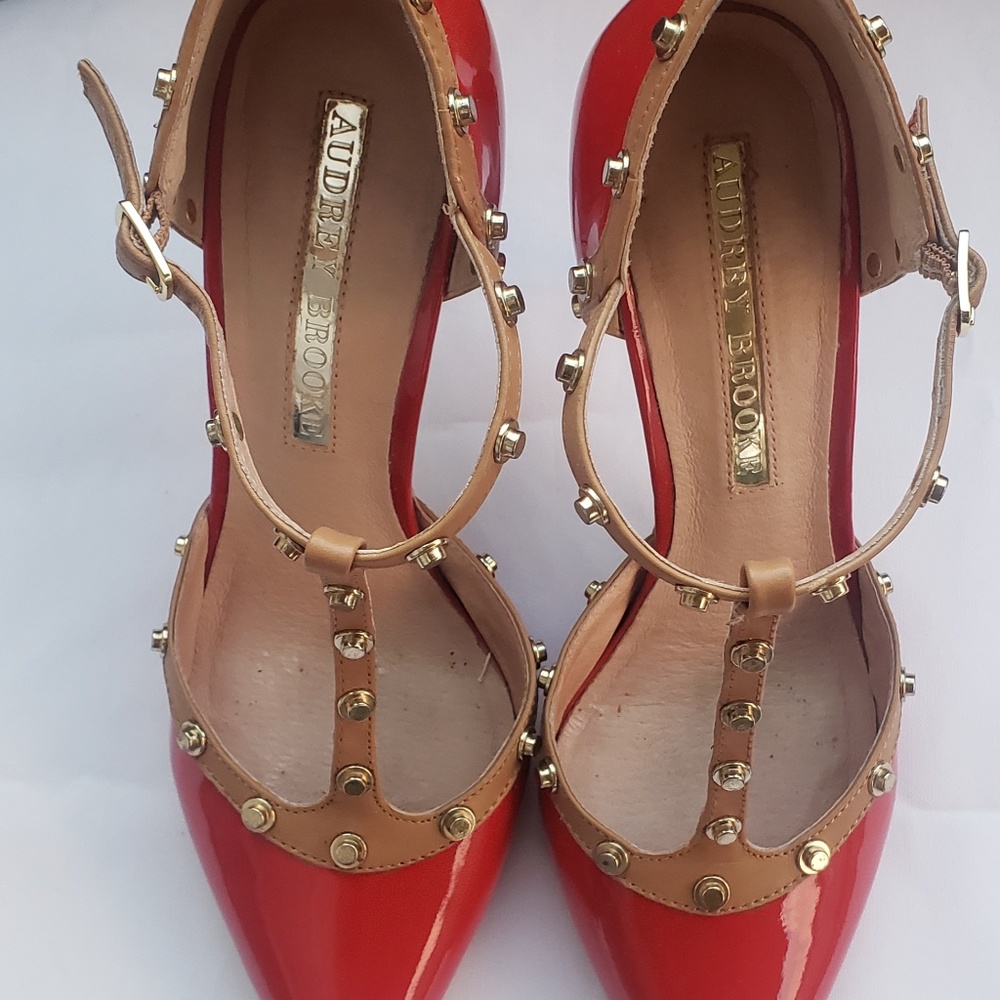 Audrey Brooke Red Pumps. Size 7M. 3 1/2" Heels - Picture 2 of 8